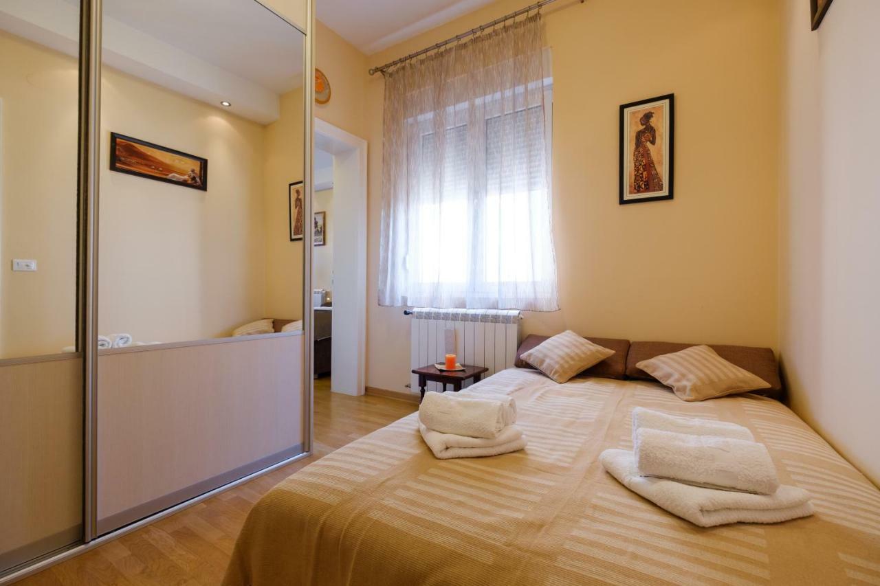 Jolie Apartment Belgrade Exterior photo